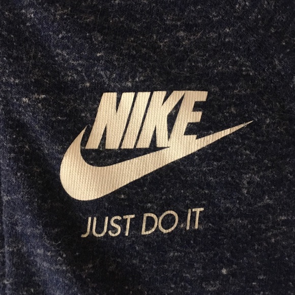 Nike youth girls gym zip hoodie - Picture 4 of 6